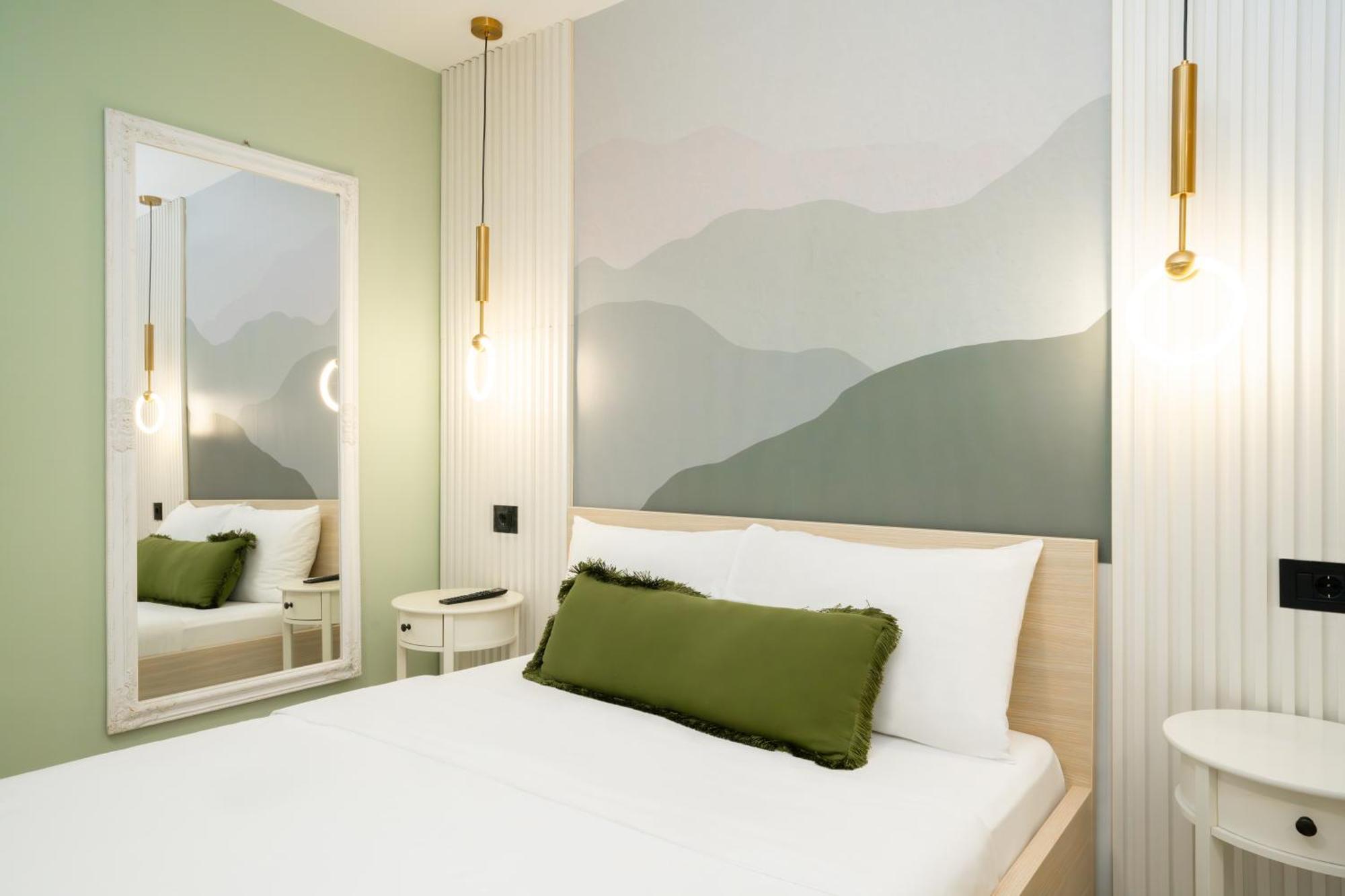 7 Hills Rooms Podgoriţa Exterior foto